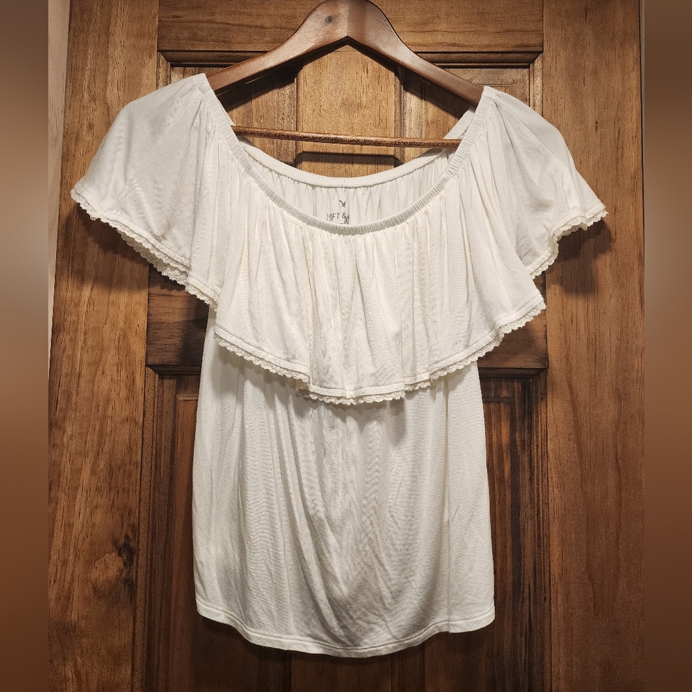 American Eagle Outfitters White Off-Shoulder Blouse